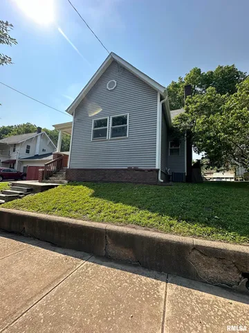 $85,000 | 1213 Northeast Glendale Avenue, Peoria, IL 61603