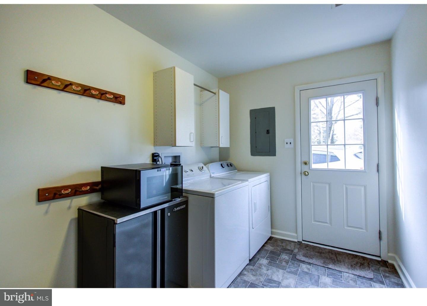 81 Home Road Hatboro, PA 19040 - Photo 6 of 7 Laundry Room