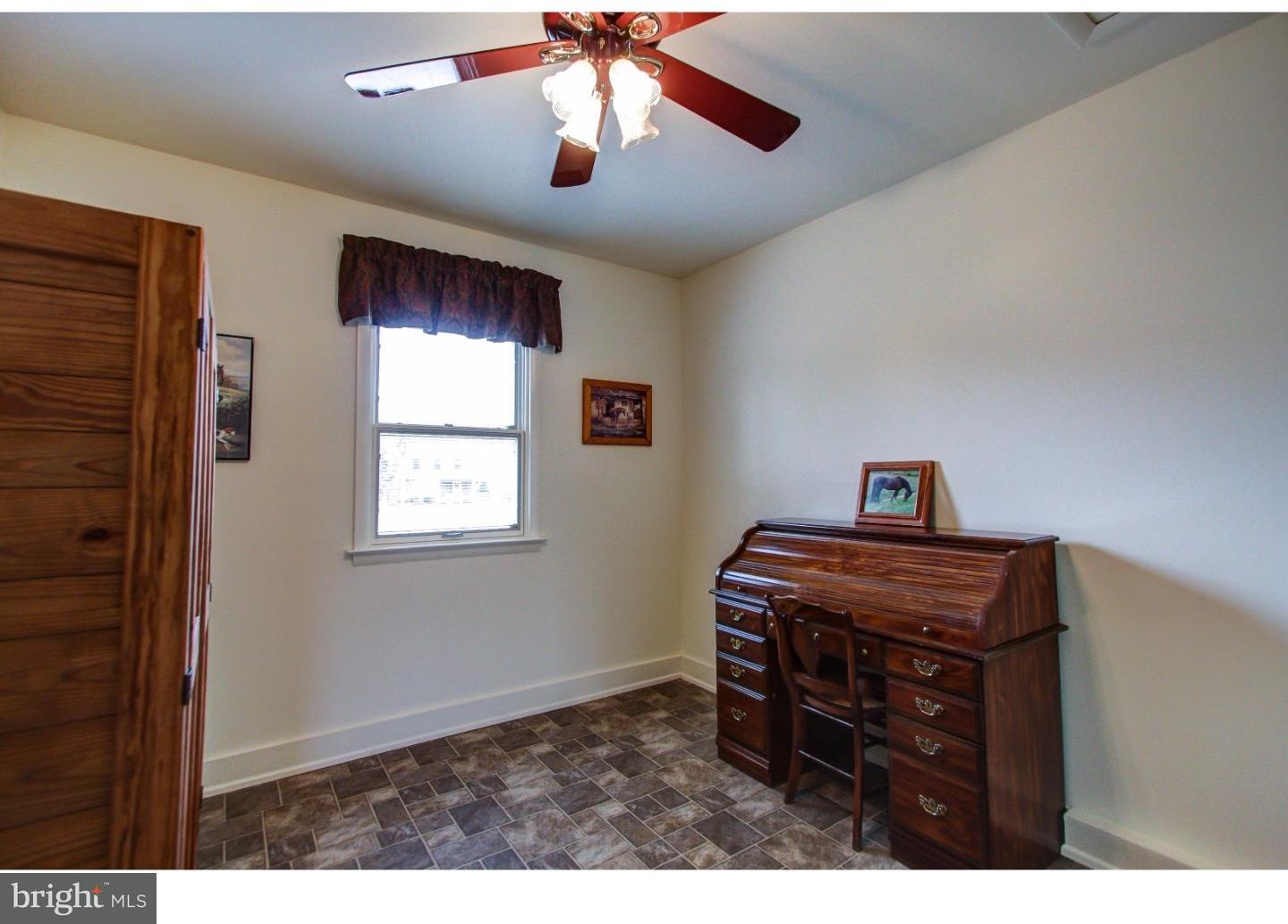 81 Home Road Hatboro, PA 19040 - Photo 7 of 7 Office / Study
