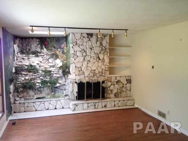 1519 California Road Pekin, IL 61554 - Photo 4 of 9