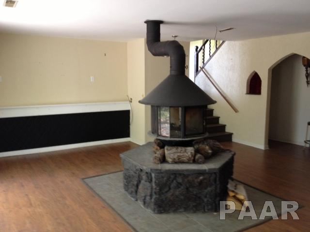 1519 California Road Pekin, IL 61554 - Photo 5 of 9