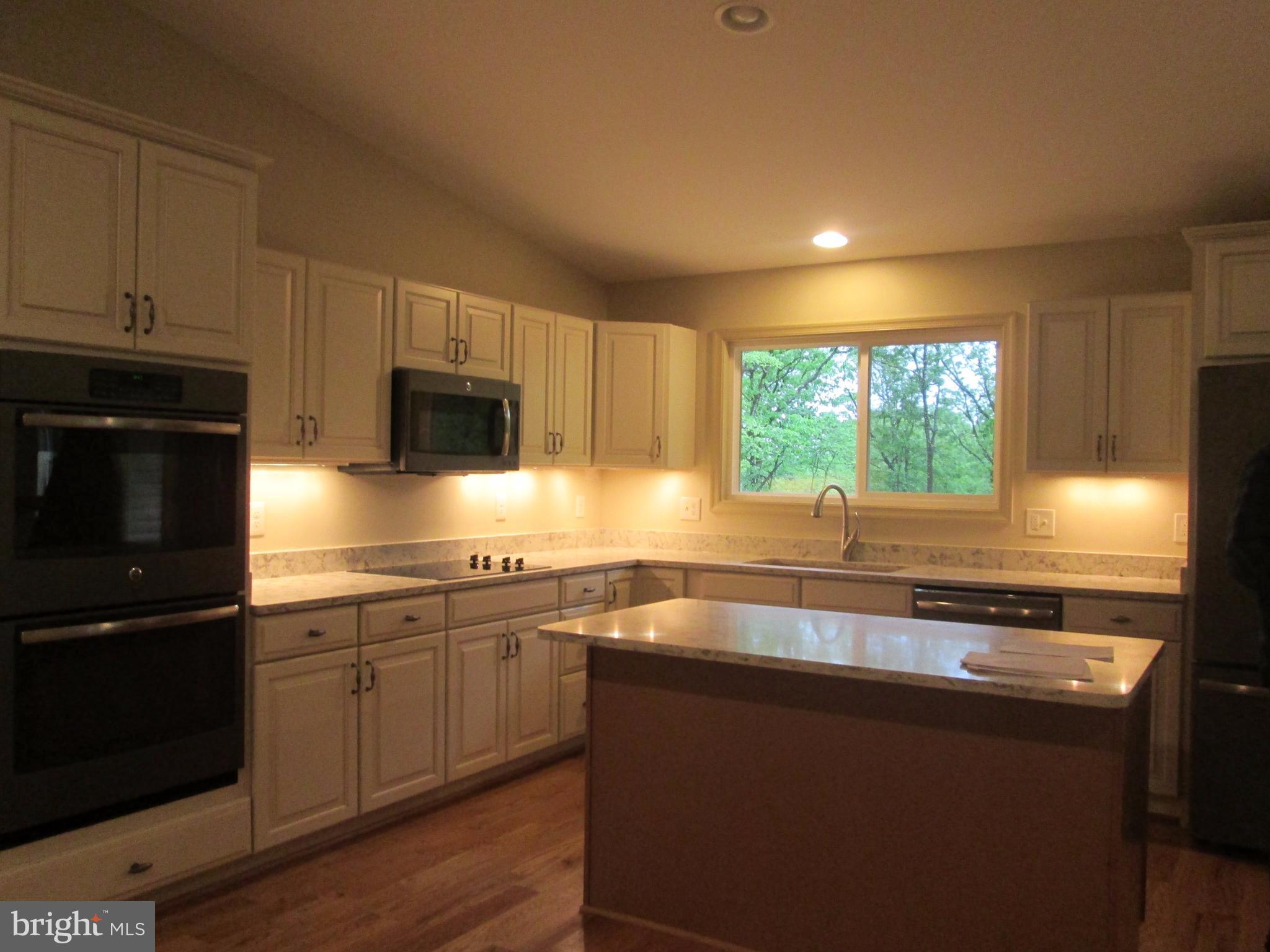 558 Manor Road Front Royal, VA 22630 - Photo 11 of 26 Kitchen