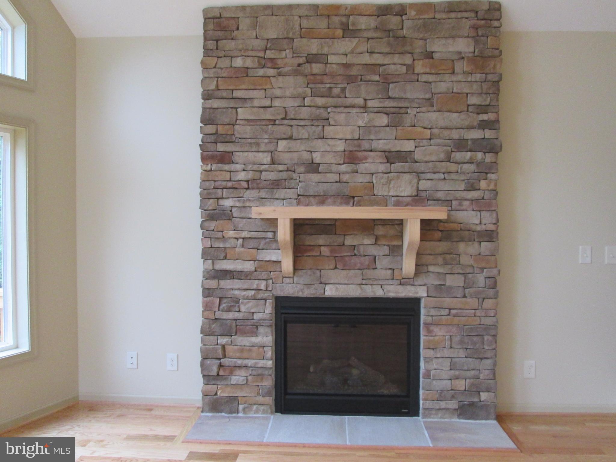558 Manor Road Front Royal, VA 22630 - Photo 4 of 26 Interior (General)
