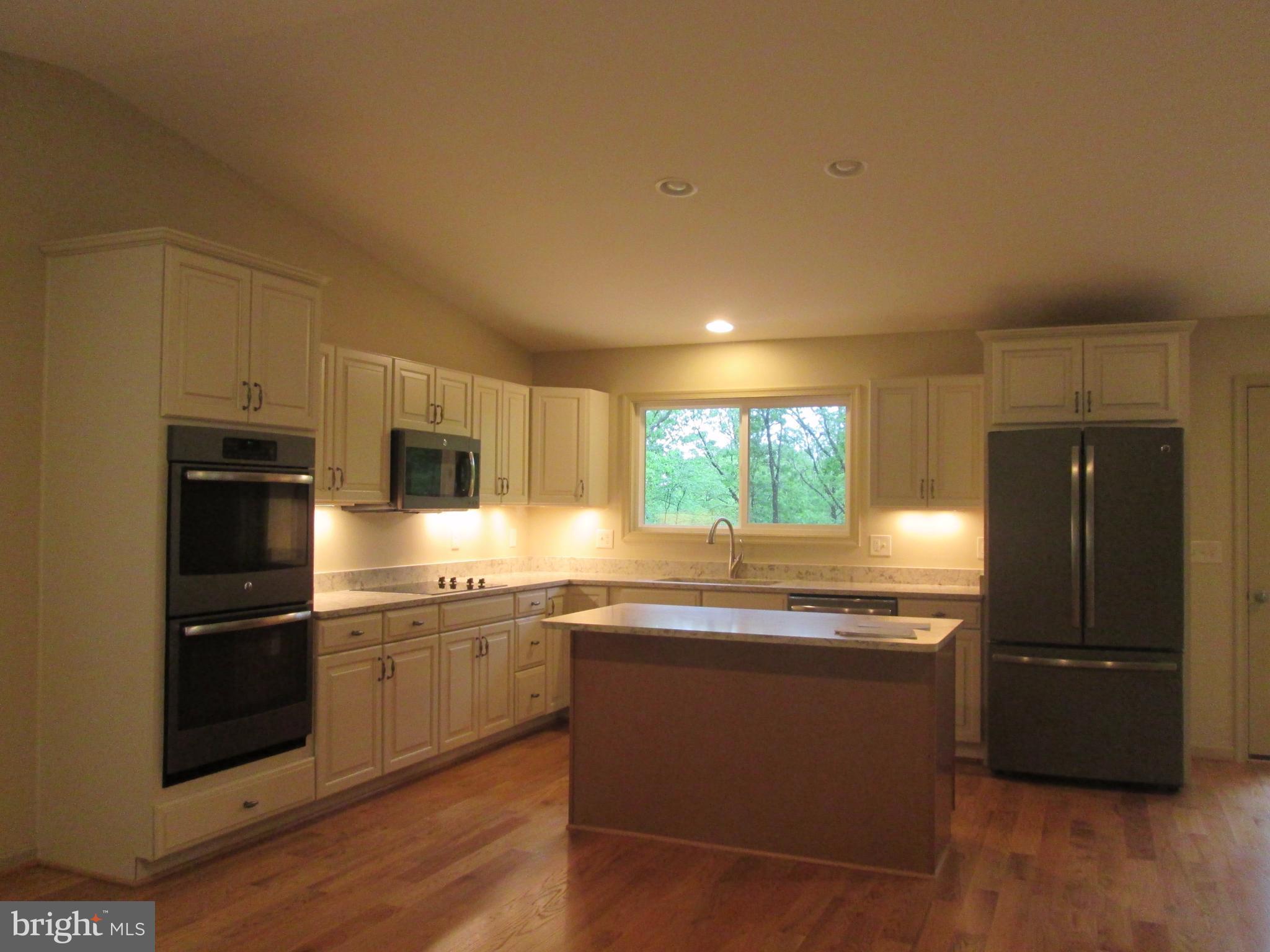 558 Manor Road Front Royal, VA 22630 - Photo 10 of 26 Kitchen