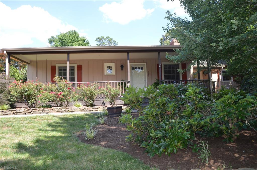 562 Country Club Road Mount Airy, NC 27030 - Photo 1 of 29 Gallery Image 1