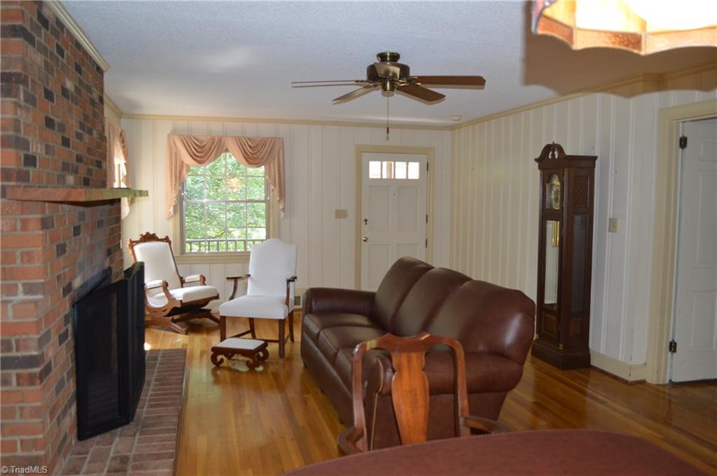 562 Country Club Road Mount Airy, NC 27030 - Photo 12 of 29 Gallery Image 12
