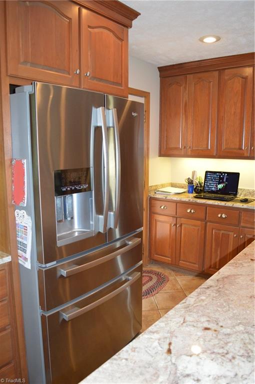 562 Country Club Road Mount Airy, NC 27030 - Photo 14 of 29 Gallery Image 14