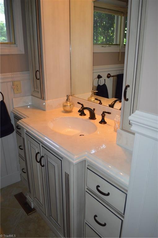 562 Country Club Road Mount Airy, NC 27030 - Photo 17 of 29 Gallery Image 17