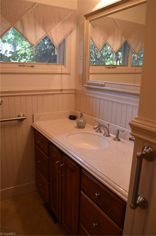 562 Country Club Road Mount Airy, NC 27030 - Photo 19 of 29 Gallery Image 19