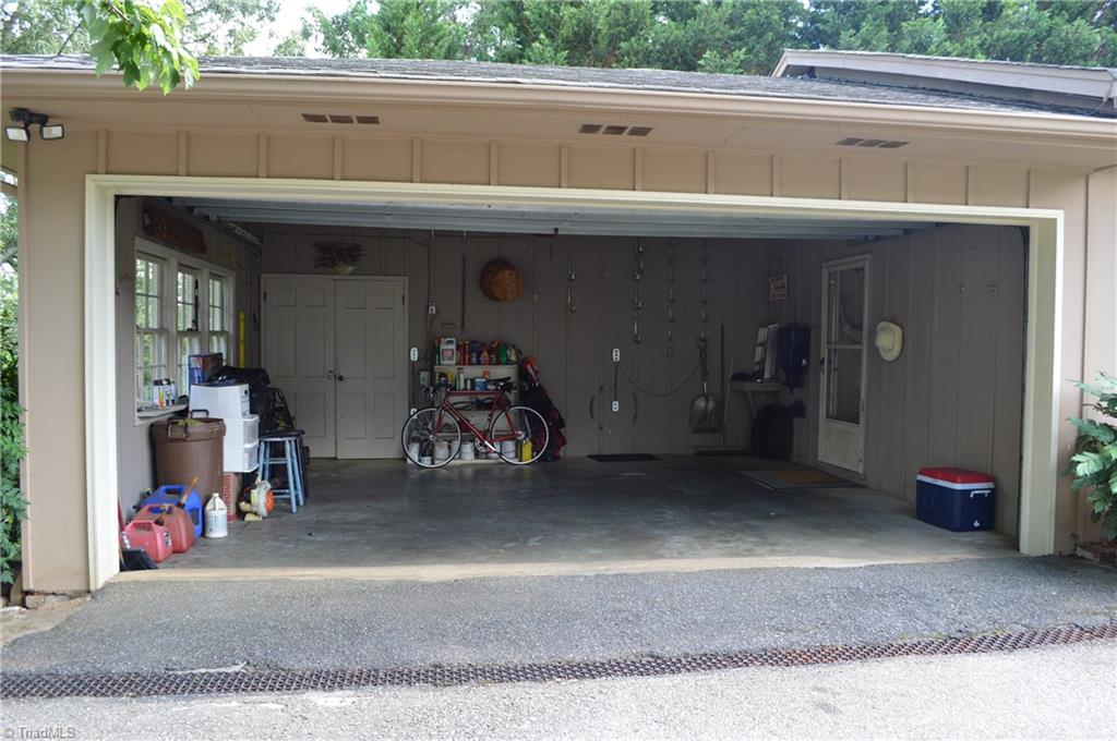 562 Country Club Road Mount Airy, NC 27030 - Photo 27 of 29 Gallery Image 27