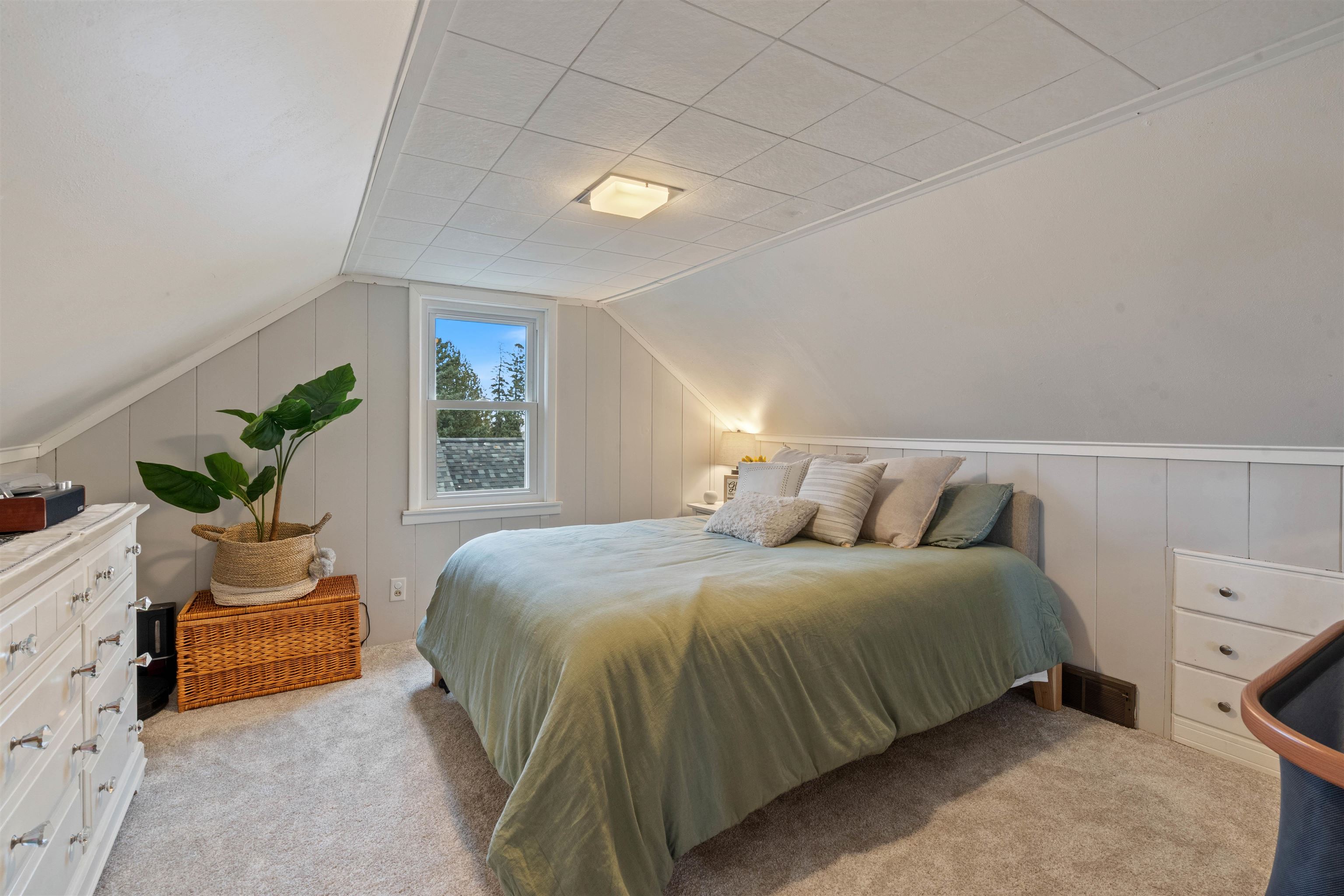 5118 Wyoming Street Duluth, MN 55804 - Photo 18 of 36