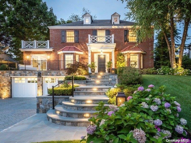 40 Vanderbilt Road Manhasset, NY 11030 - Photo 1 of 1