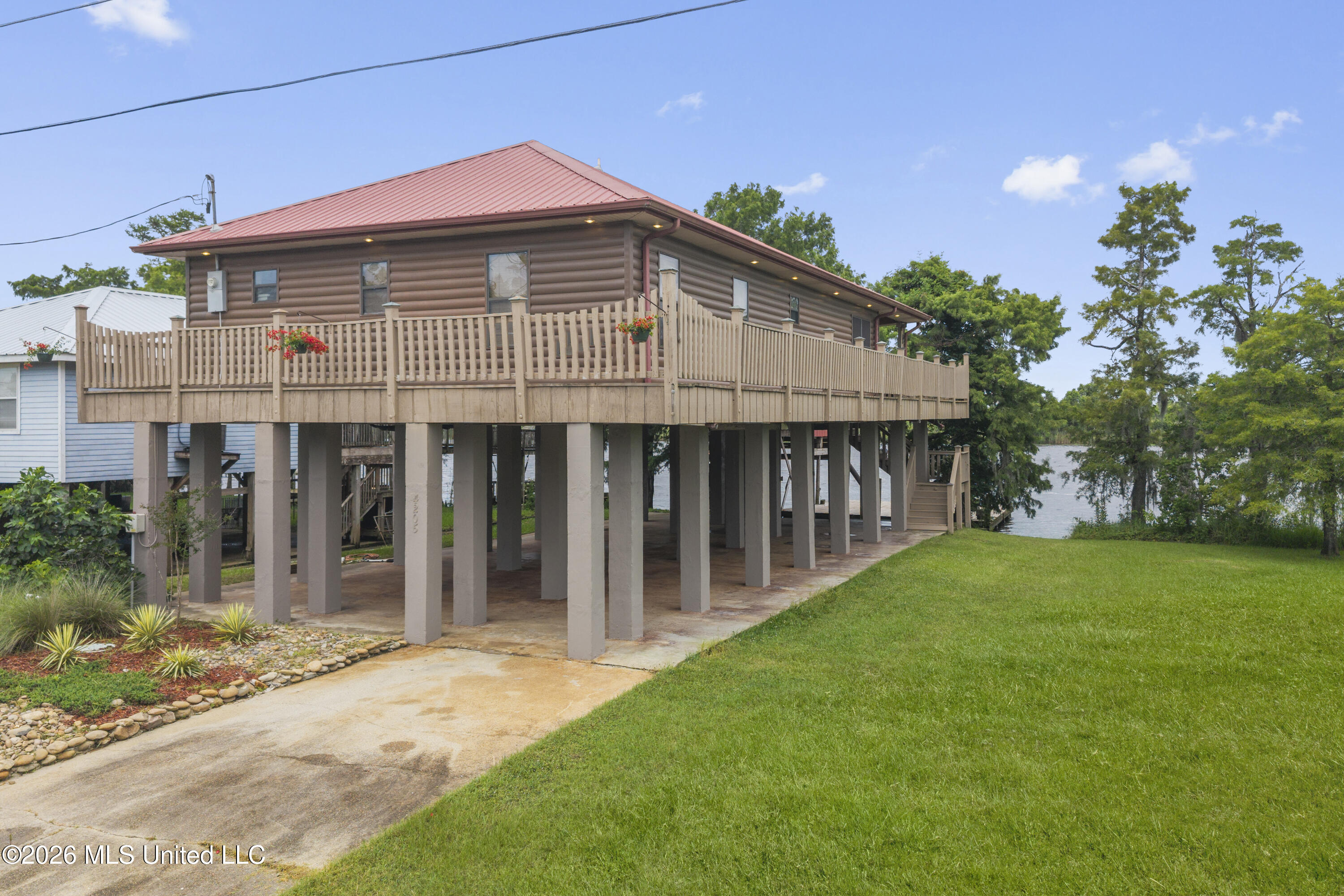 4205 Riverside Drive Pearlington, MS 39572 - Photo 4 of 72 00003
