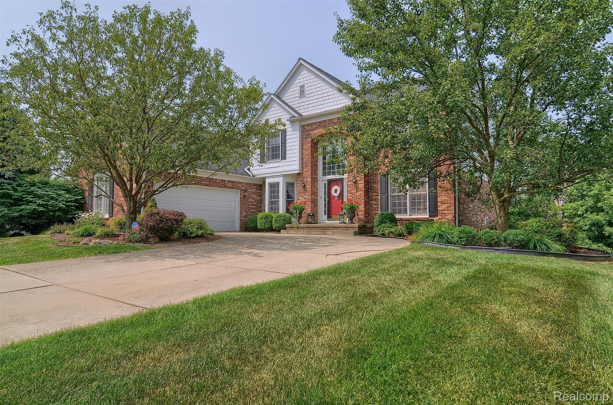 4936 Manchester Court Rochester, MI 48306 - Photo 1 of 51 1-Front.jpg