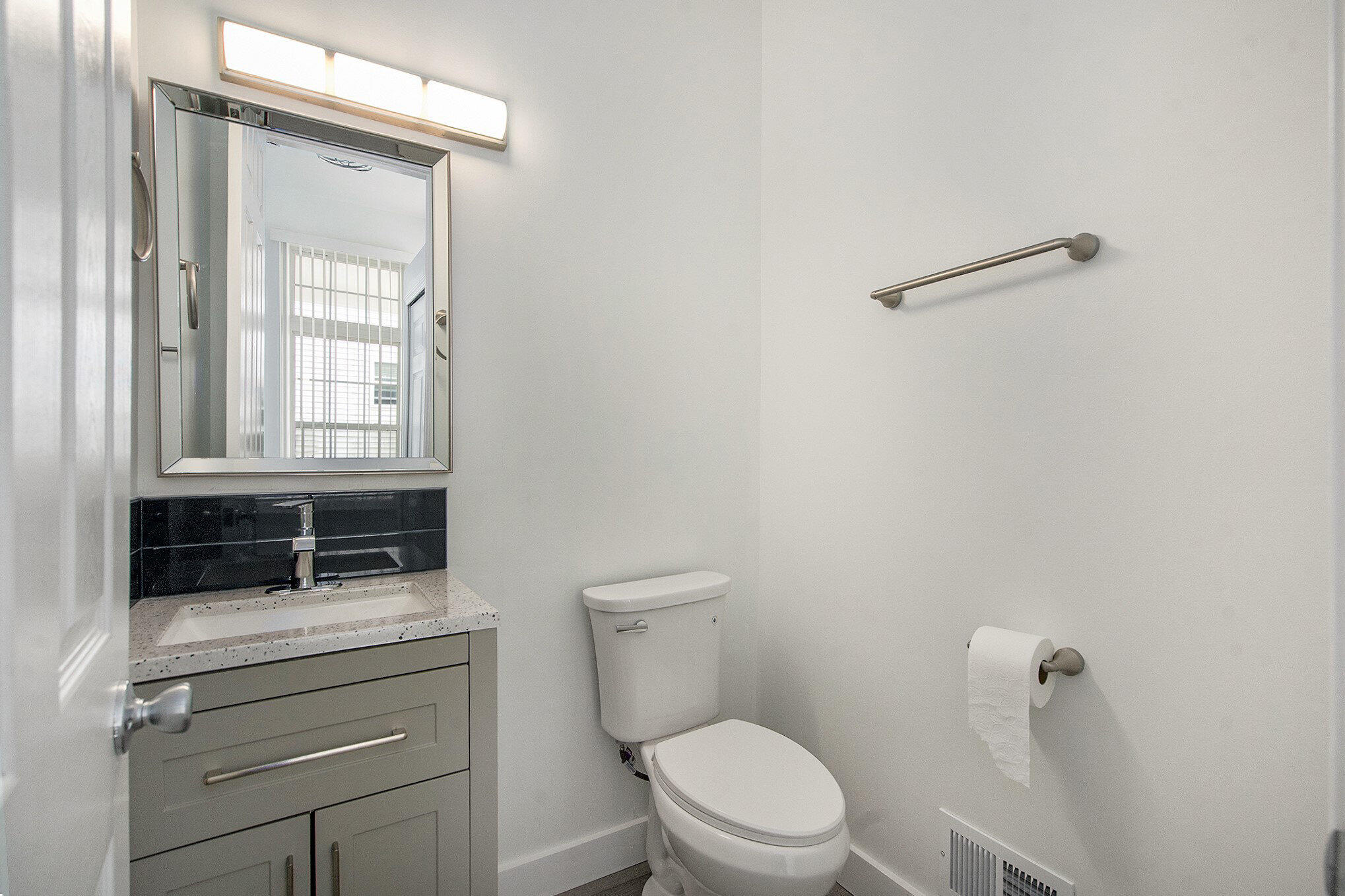 1366 North Bay Drive Ann Arbor, MI 48103 - Photo 14 of 29 014_dsc00934_334