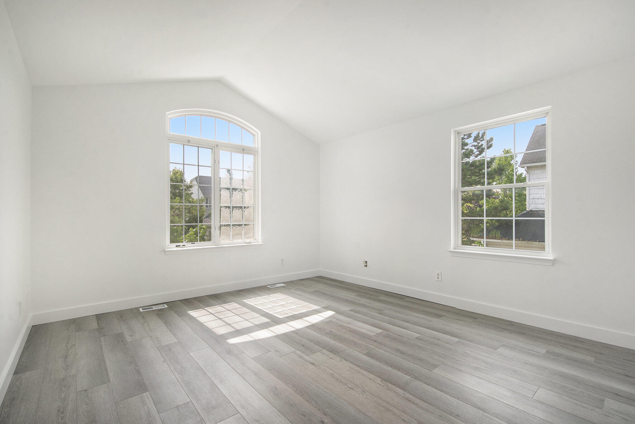 1366 North Bay Drive Ann Arbor, MI 48103 - Photo 15 of 29 015_dsc00946_659