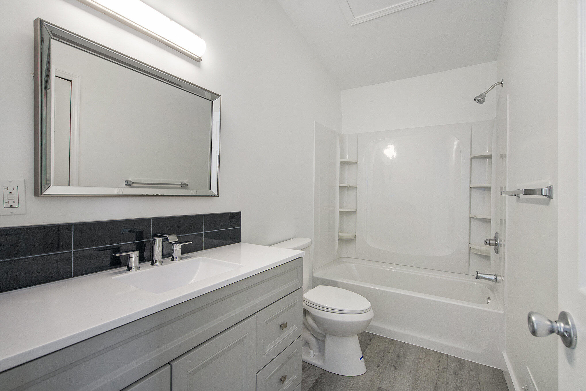 1366 North Bay Drive Ann Arbor, MI 48103 - Photo 23 of 29 023_dsc00961_768