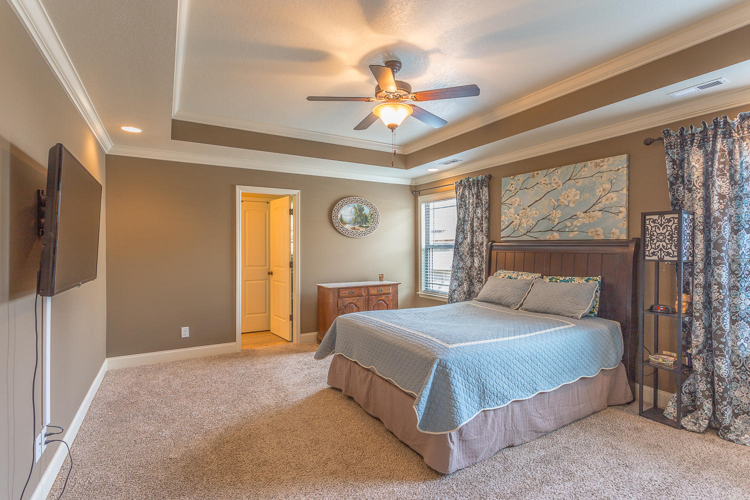 4521 Dumac Road Chattanooga, TN 37416 - Photo 14 of 24 Master Bedroom