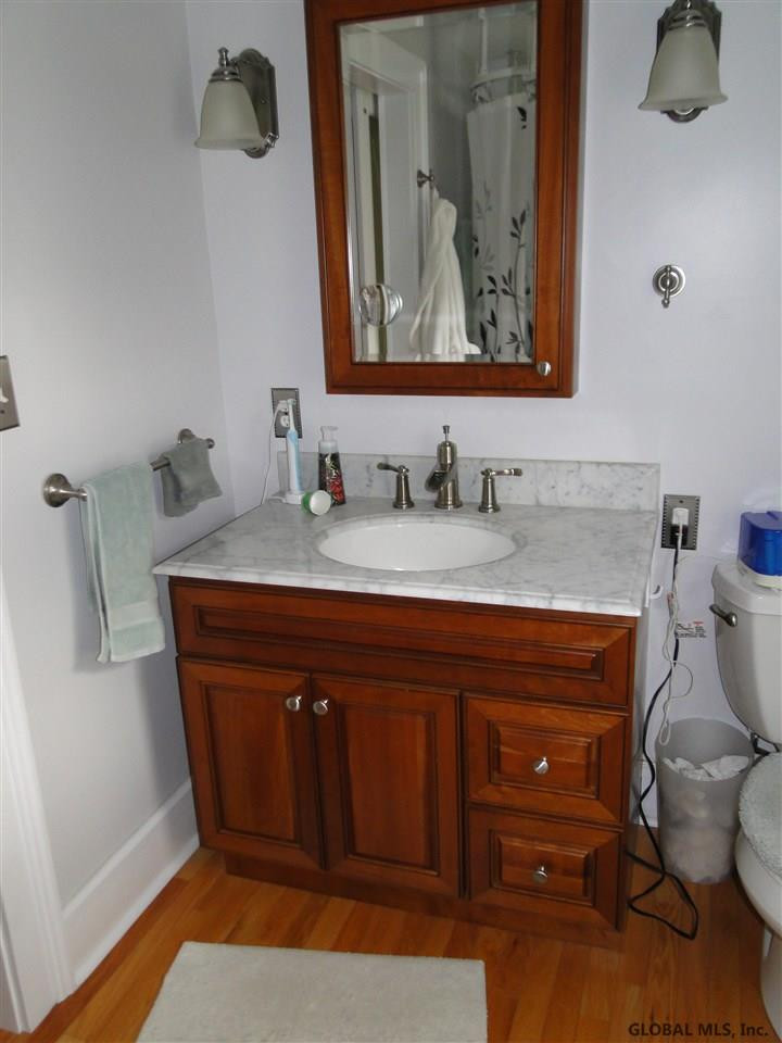 2575 Troy Schenectady Road Niskayuna, NY 12309 - Photo 11 of 23 Photo 11