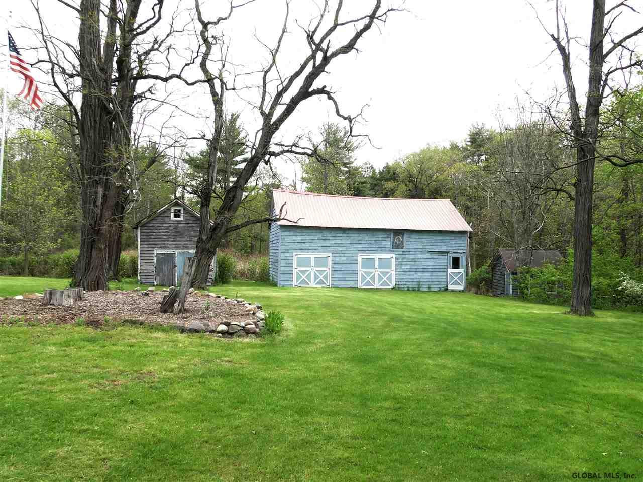 2575 Troy Schenectady Road Niskayuna, NY 12309 - Photo 19 of 23 Photo 19