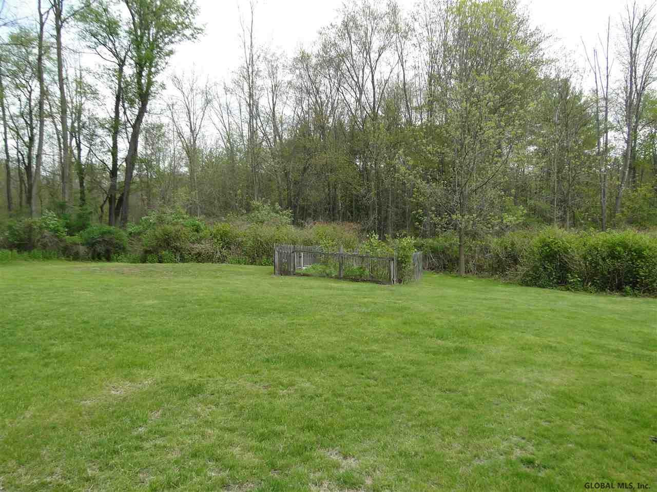2575 Troy Schenectady Road Niskayuna, NY 12309 - Photo 20 of 23 Photo 20