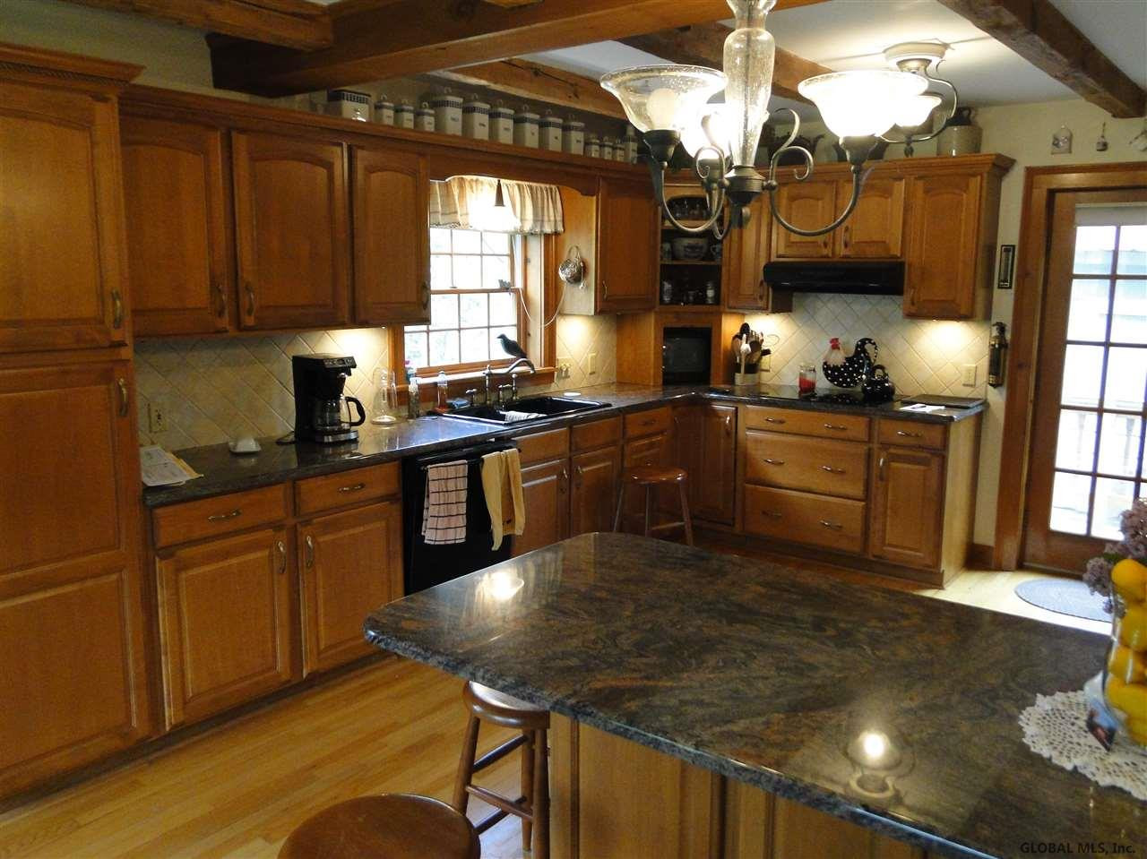 2575 Troy Schenectady Road Niskayuna, NY 12309 - Photo 4 of 23 Photo 4
