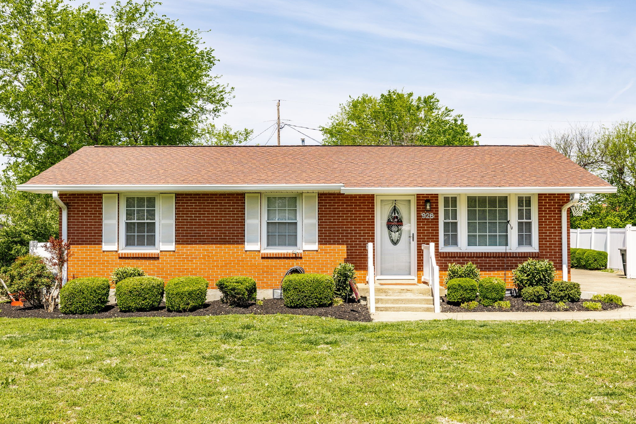 926 Hart Street Gallatin, TN 37066 - Photo 1 of 53 front view of a house with a yard
