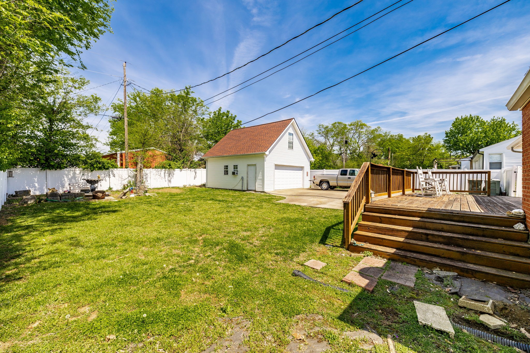 926 Hart Street Gallatin, TN 37066 - Photo 33 of 53 a front view of a house with garden