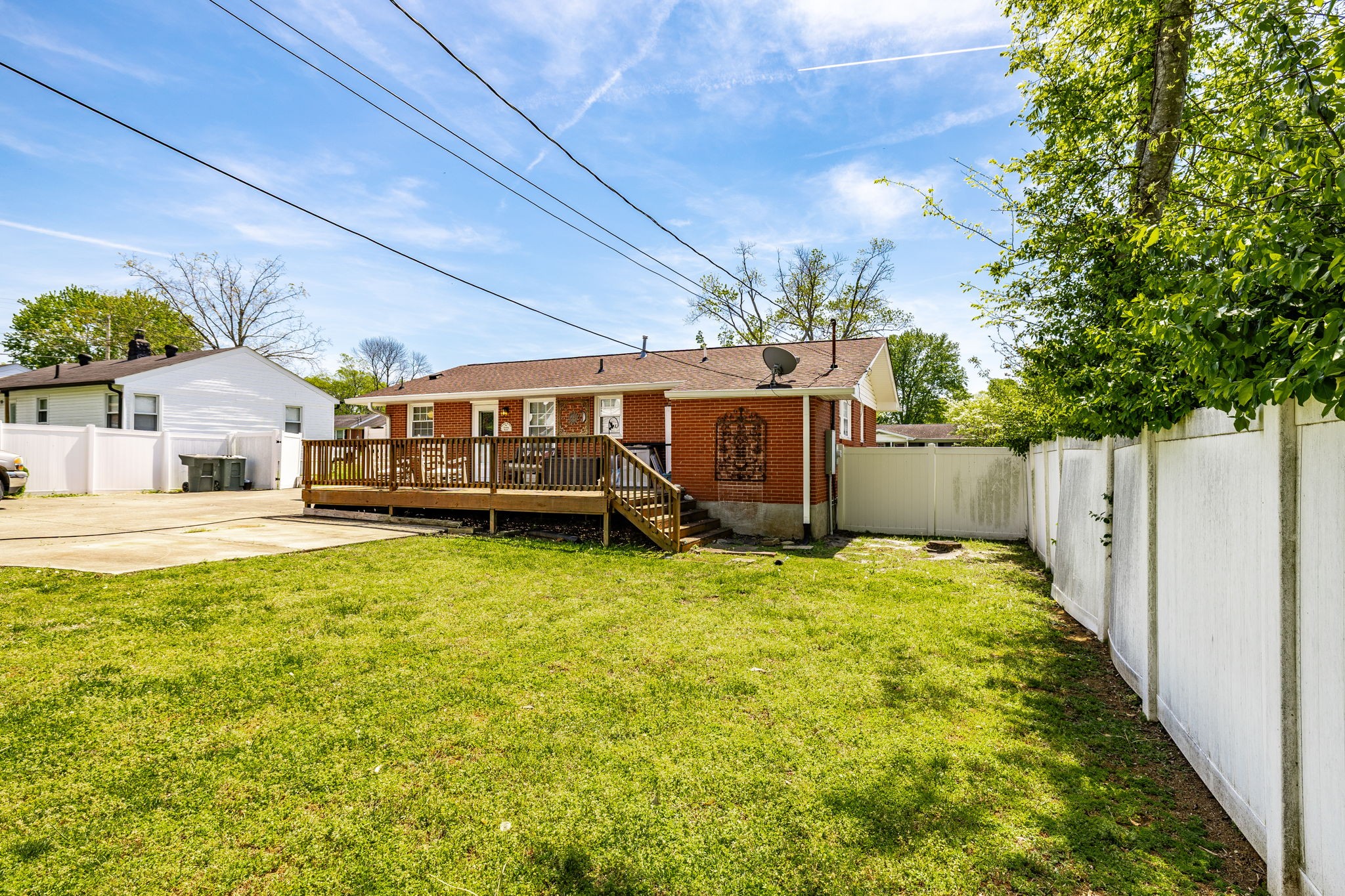 926 Hart Street Gallatin, TN 37066 - Photo 35 of 53 a swimming pool with yard in front of it