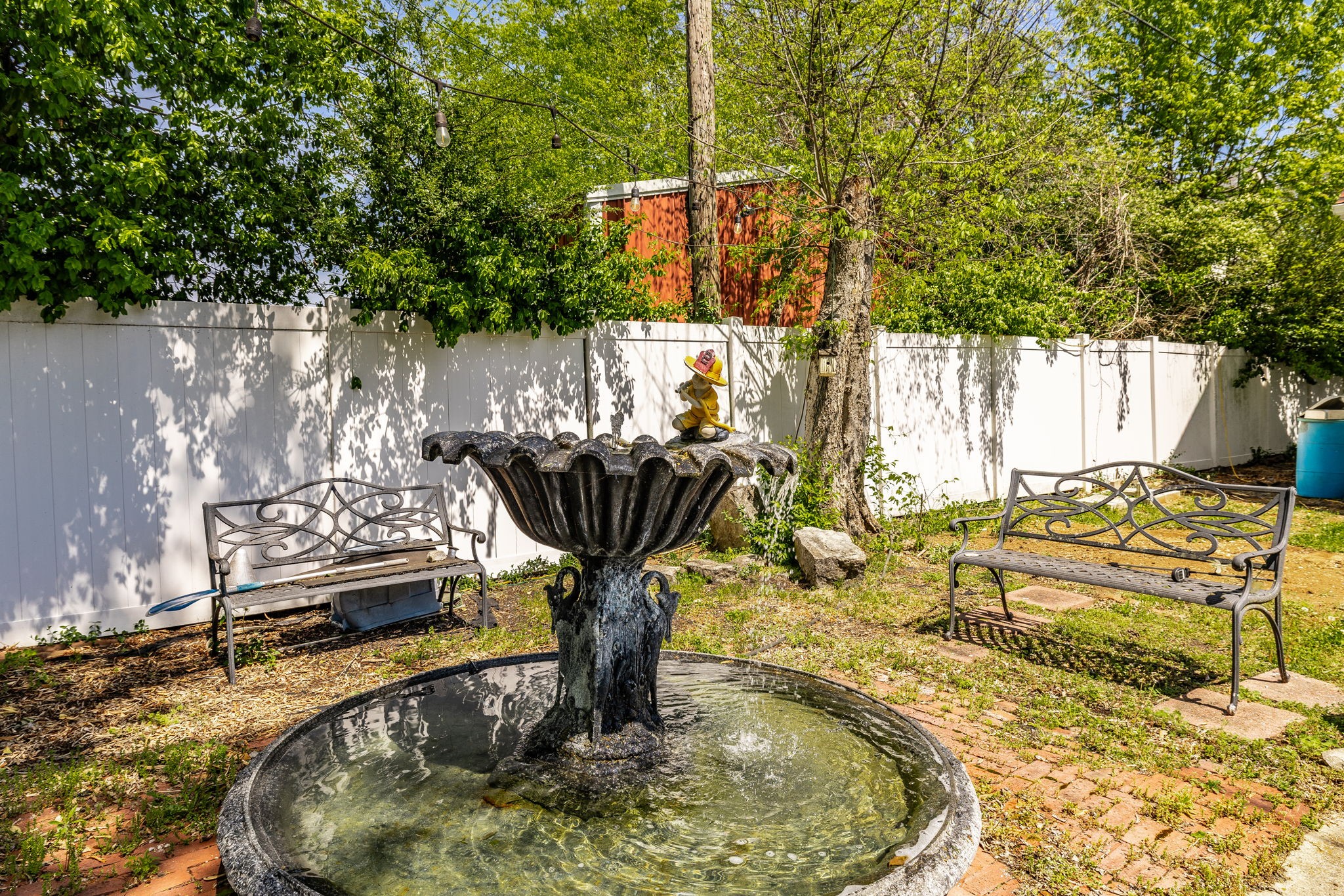 926 Hart Street Gallatin, TN 37066 - Photo 37 of 53 a swimming pool with outdoor seating and yard