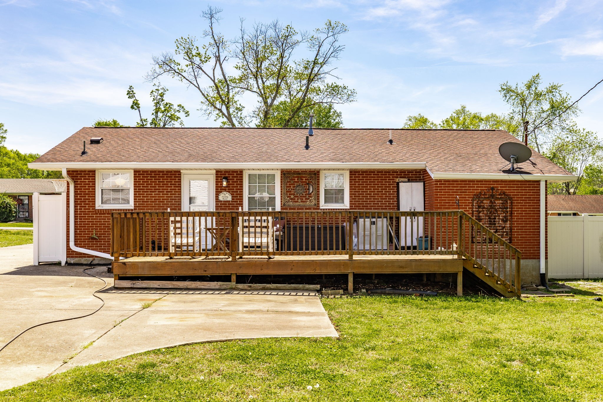 926 Hart Street Gallatin, TN 37066 - Photo 40 of 53 a front view of a house with a yard
