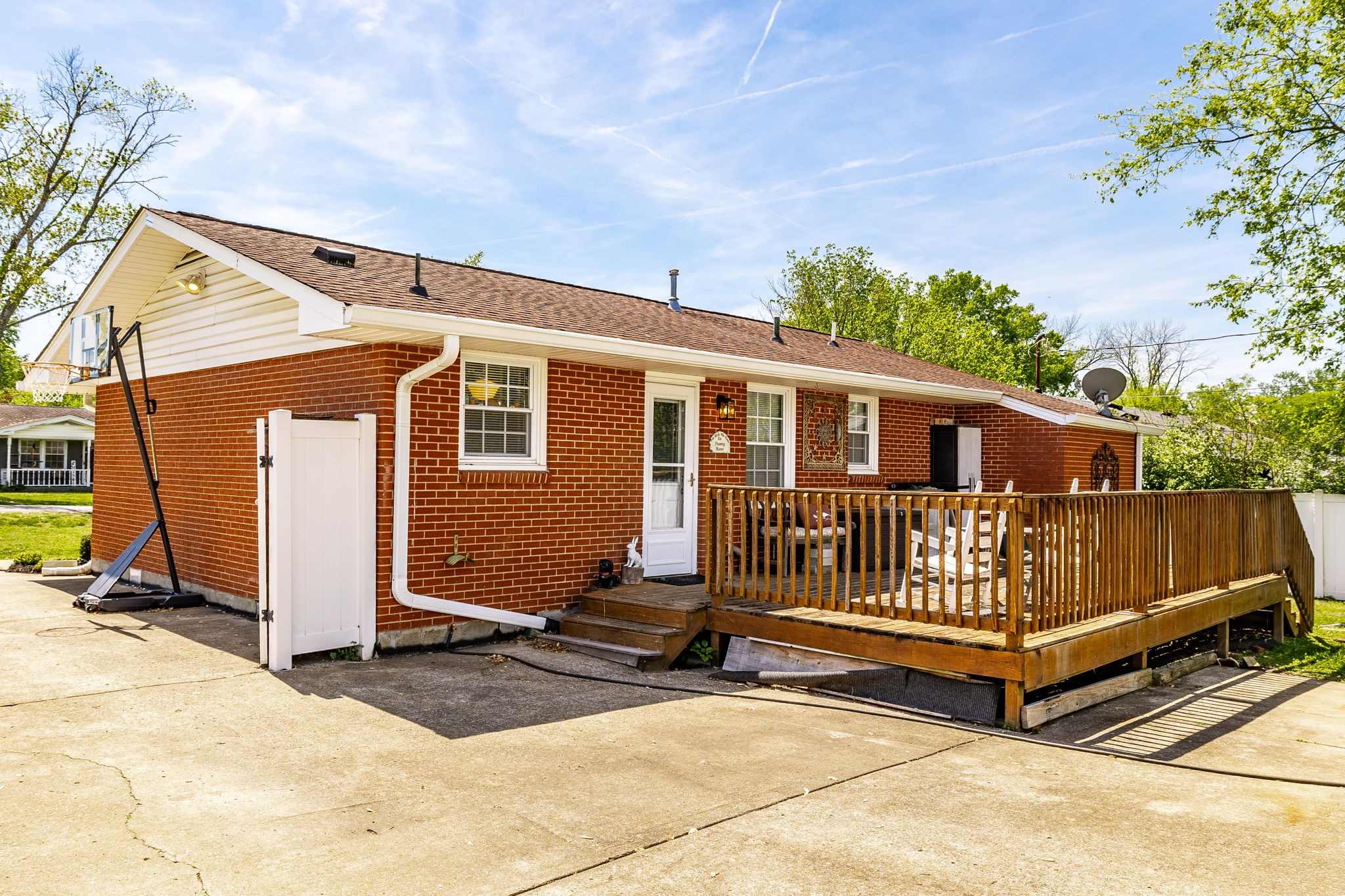 926 Hart Street Gallatin, TN 37066 - Photo 44 of 53 a view of a house with wooden fence