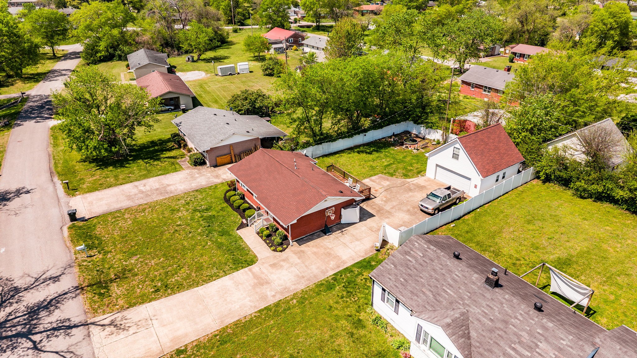 926 Hart Street Gallatin, TN 37066 - Photo 47 of 53 an aerial view of a house with a swimming pool