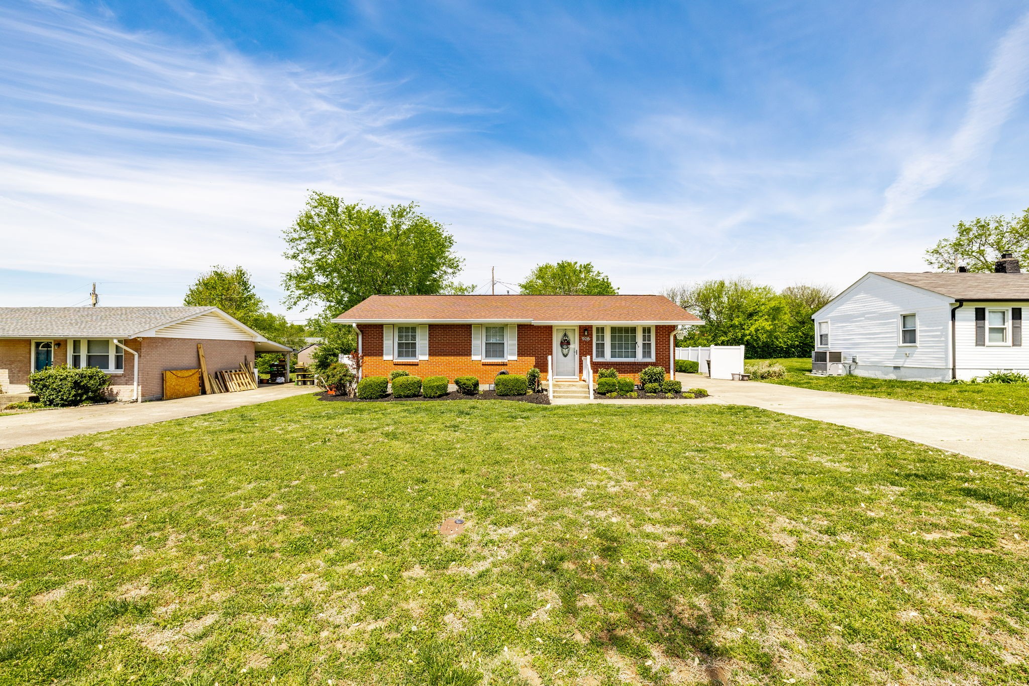 926 Hart Street Gallatin, TN 37066 - Photo 5 of 53 a front view of a house with yard patio and green space