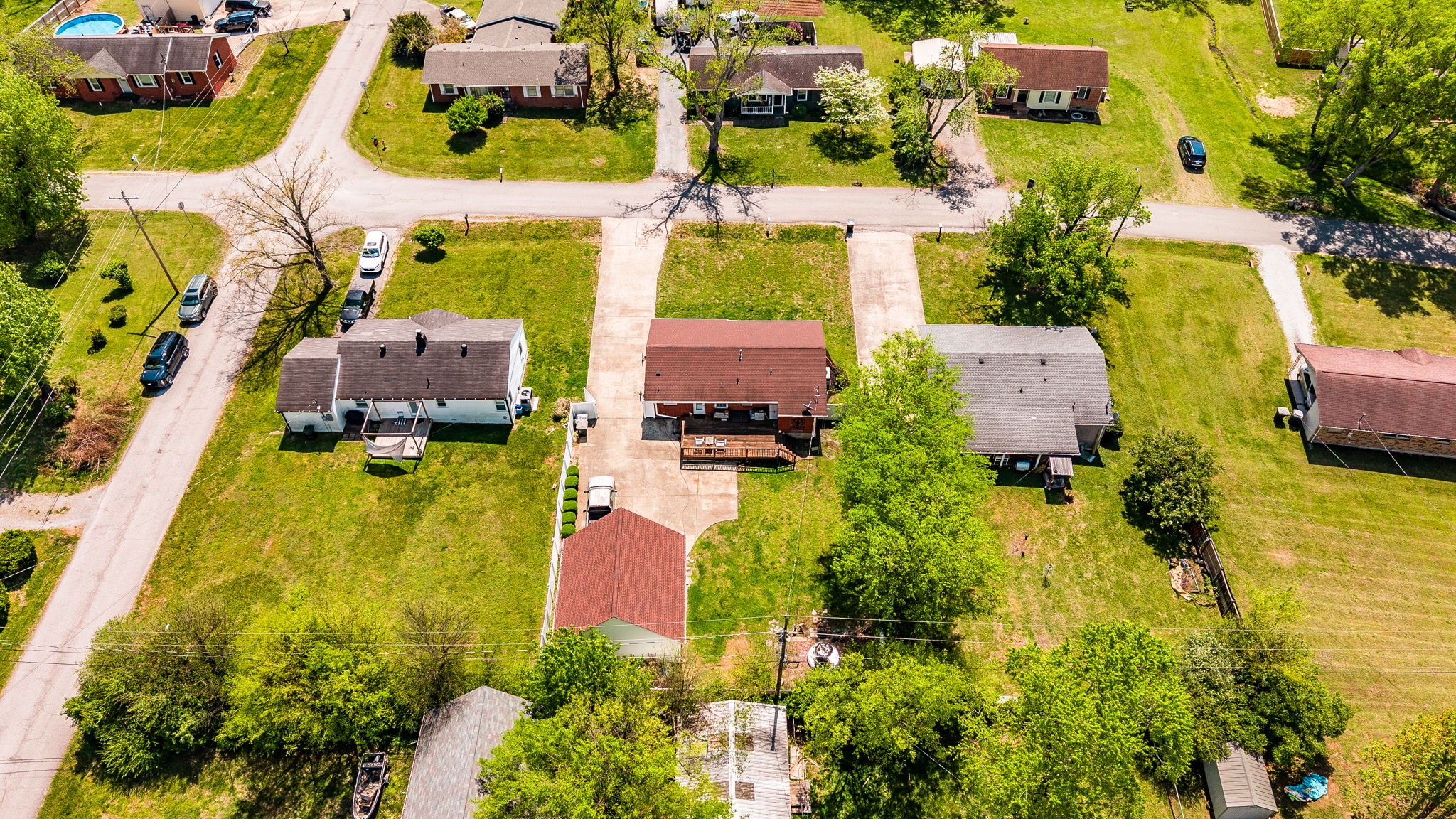 926 Hart Street Gallatin, TN 37066 - Photo 51 of 53 an aerial view of residential houses with swimming pool