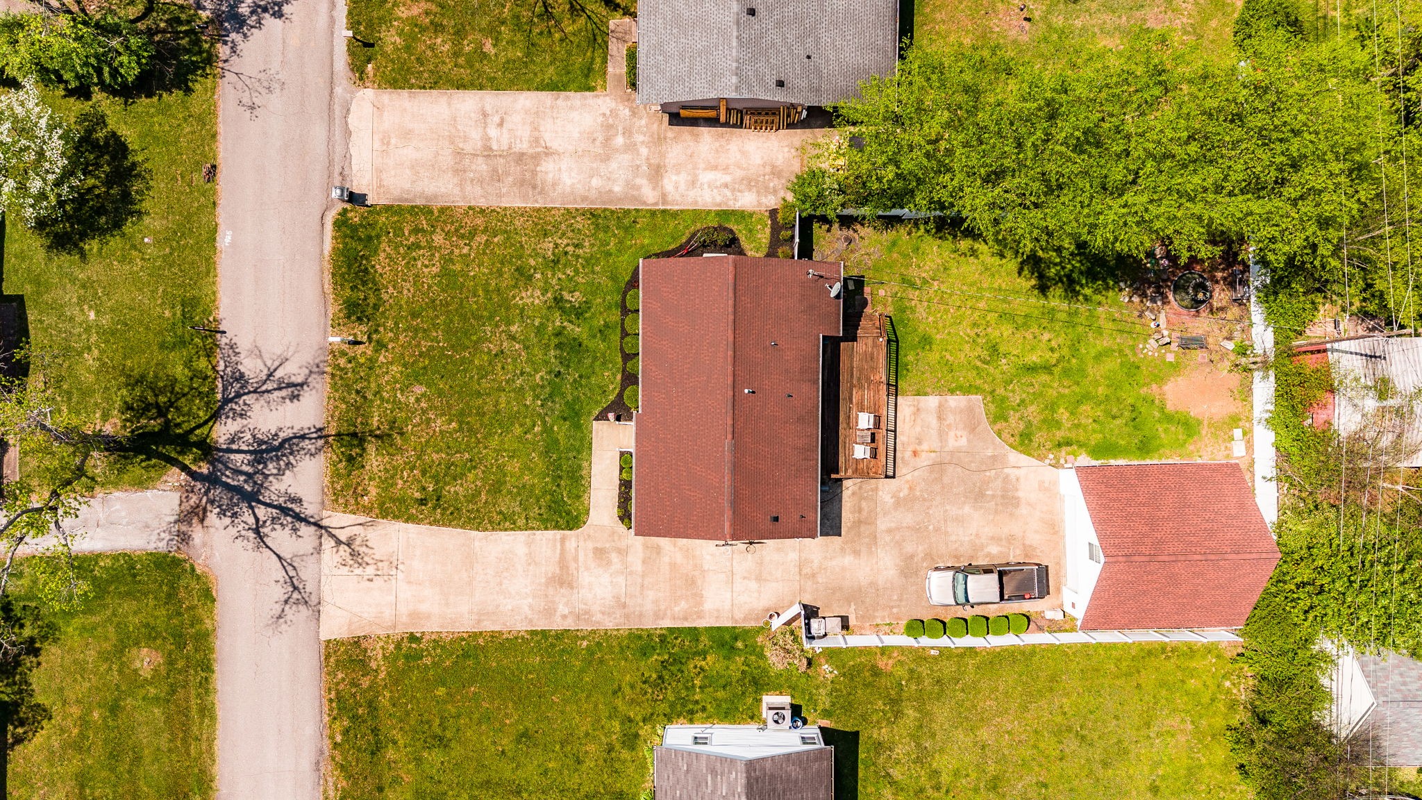 926 Hart Street Gallatin, TN 37066 - Photo 53 of 53 an aerial view of a house with a yard basket ball court and outdoor seating