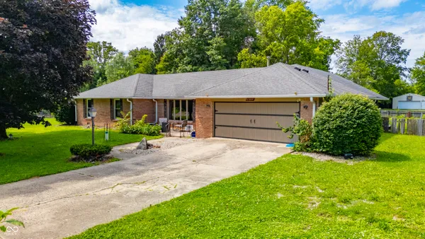 $259,900 | 12610 West Arrowhead Drive, Daleville, IN 47334