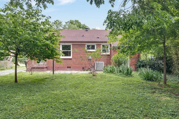 $2,500 | 1318 North 6th Street, Nashville, TN 37207