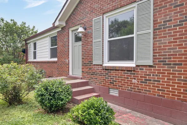 $2,500 | 1318 North 6th Street, Nashville, TN 37207