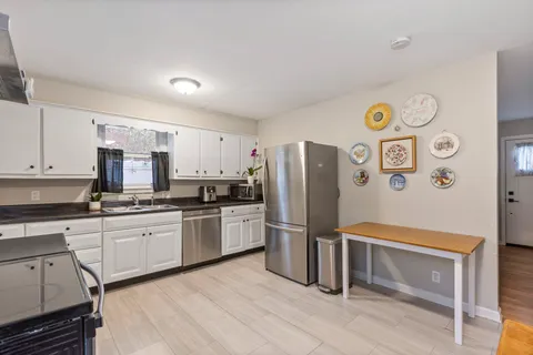 $2,500 | 1318 North 6th Street, Nashville, TN 37207