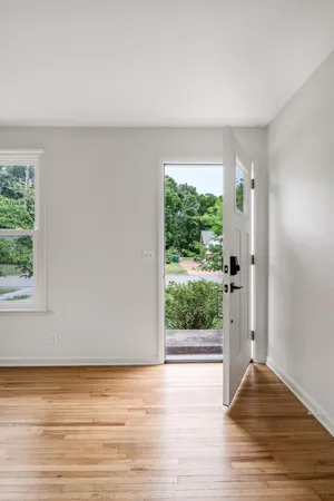 $2,500 | 1318 North 6th Street, Nashville, TN 37207