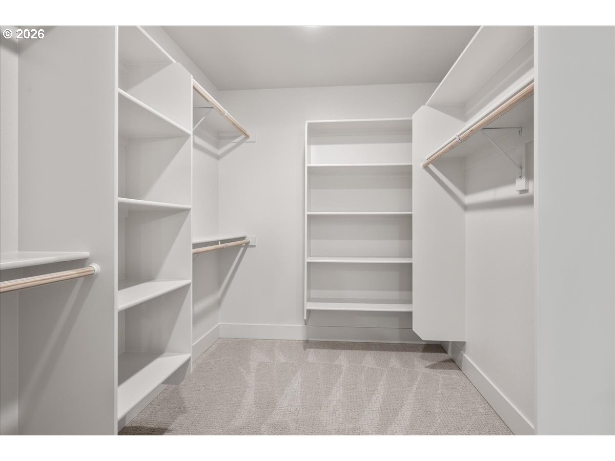 3509 North 11th Circle Ridgefield, WA 98642 - Photo 31 of 43 a view of an empty walk in closet