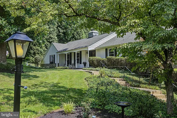 $605,000 | 711 Ambleside Drive, Wilmington, DE 19808