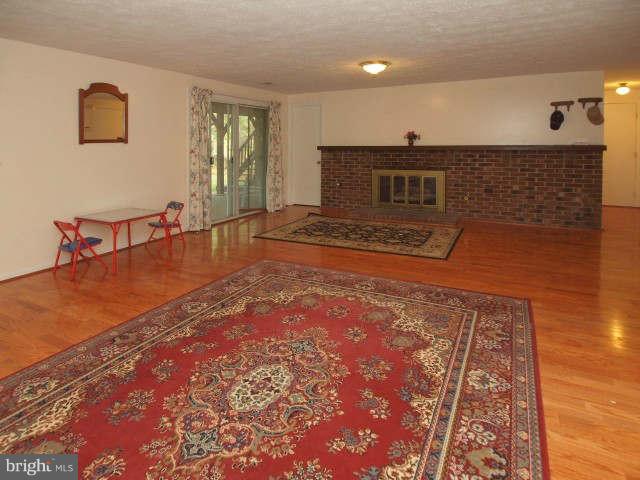 9528 Burning Branch Road Burke, VA 22015 - Photo 16 of 19 Family Room