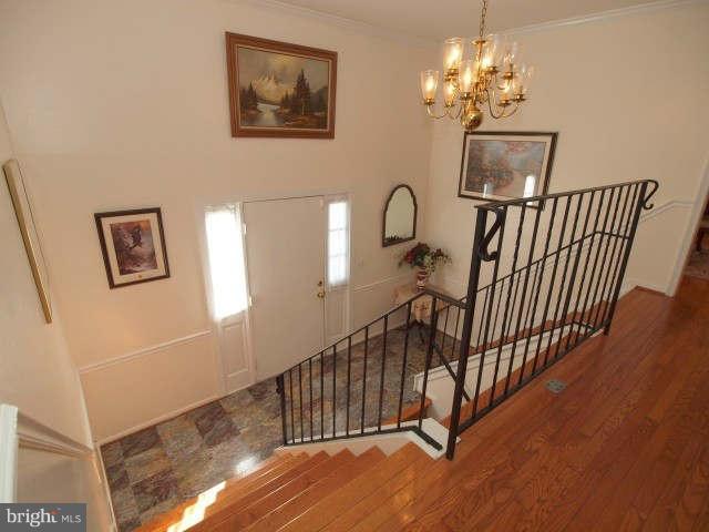 9528 Burning Branch Road Burke, VA 22015 - Photo 4 of 19 Interior (General)