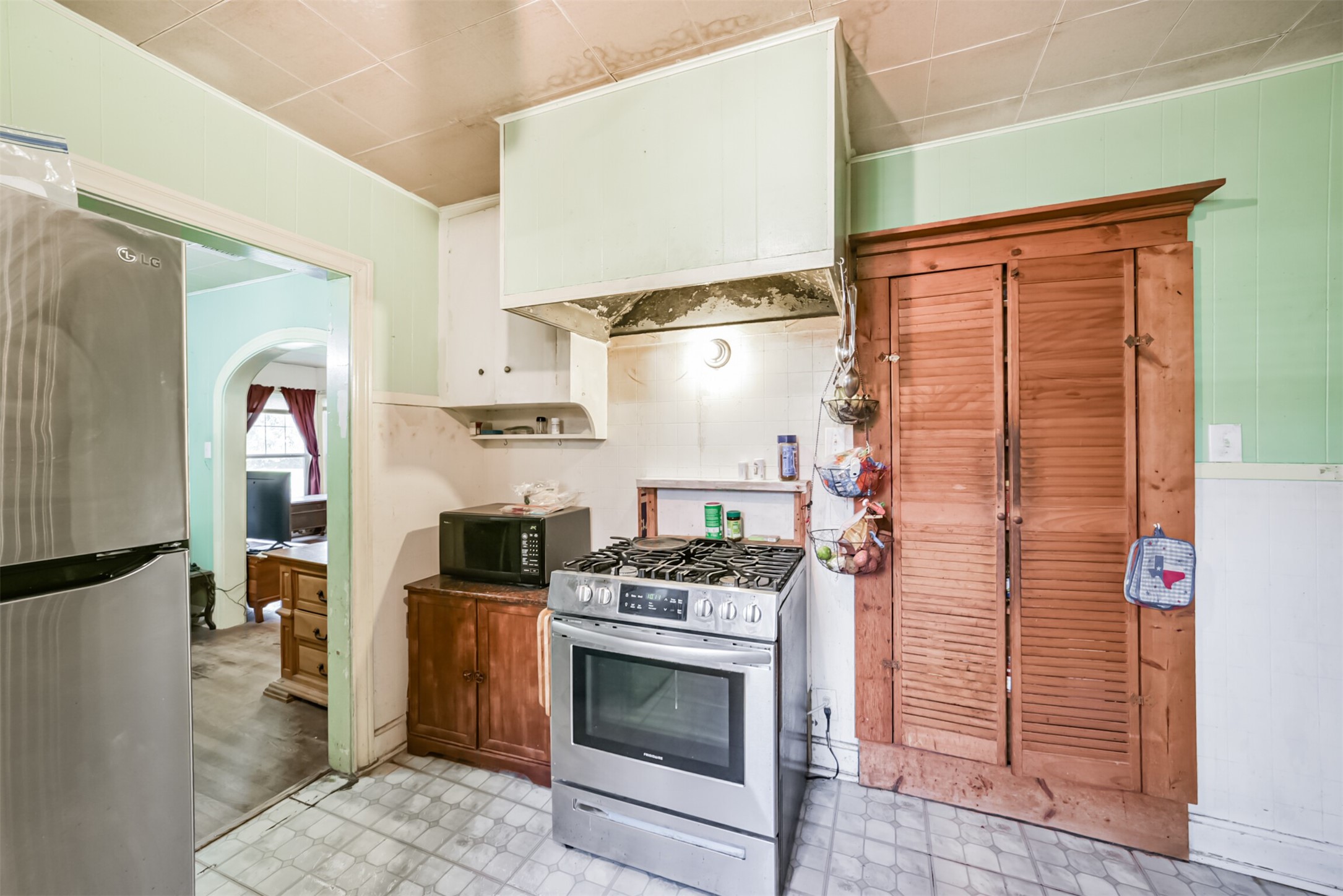 406 Gale Street Houston, TX 77009 - Photo 11 of 44