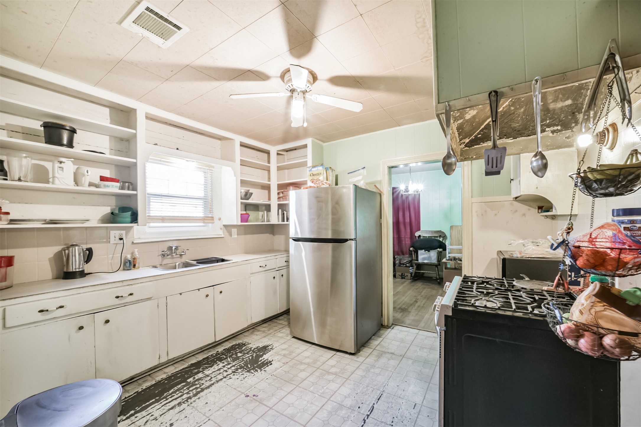 406 Gale Street Houston, TX 77009 - Photo 8 of 44