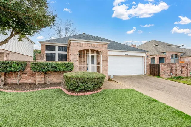 $300,000 | 1828 Realistic Court, Bedford, TX 76021