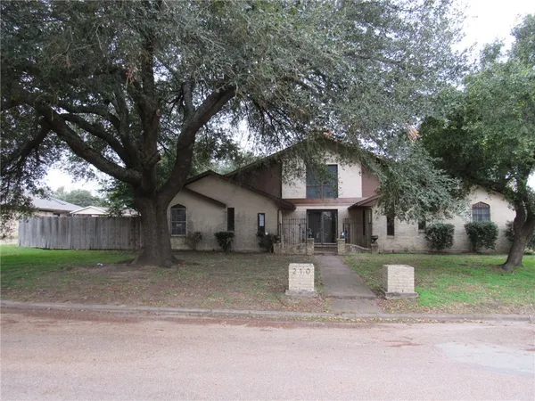 $156,060 | 210 Morningside Drive, Mexia, TX 76667