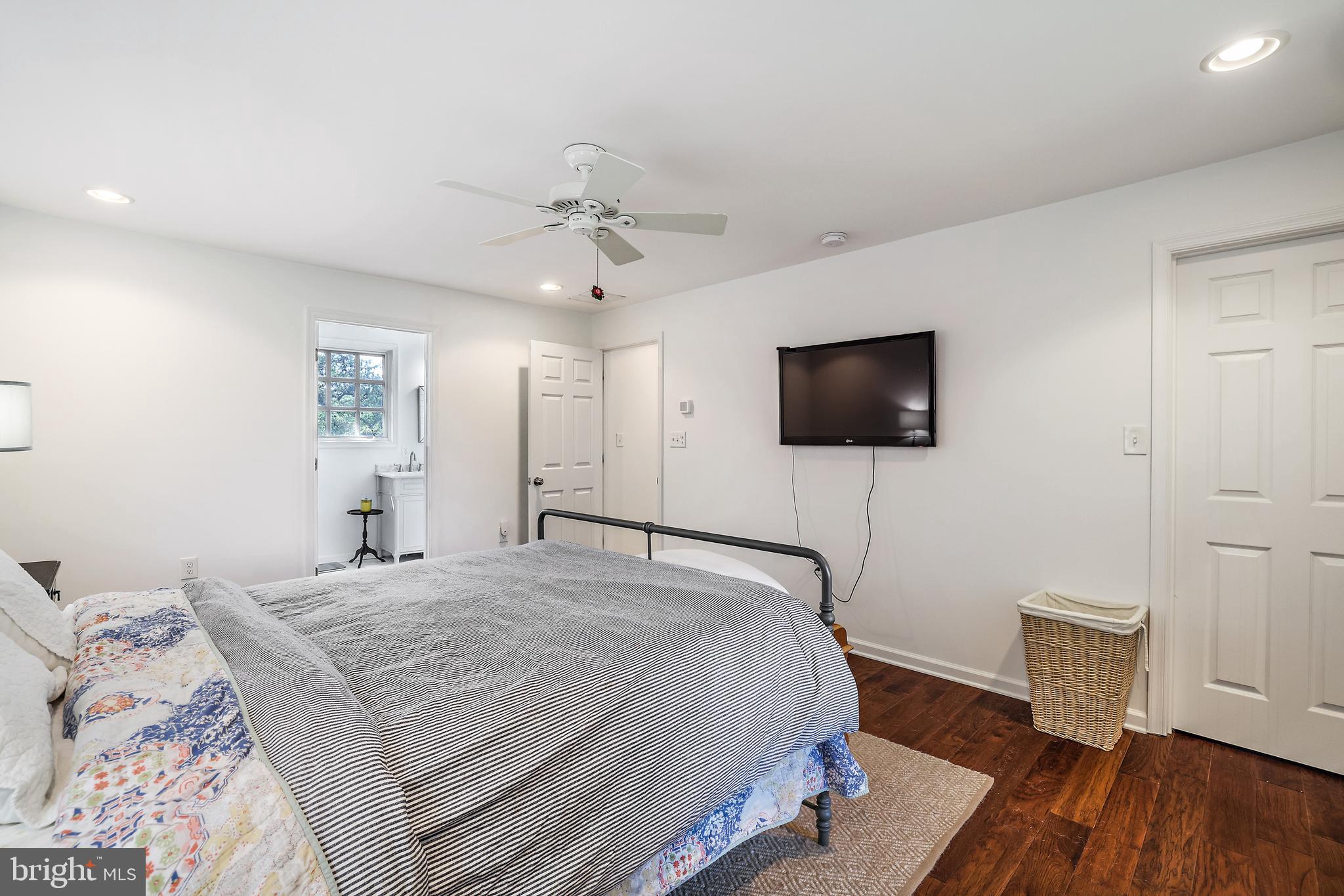 185 Edgewater Road Pasadena, MD 21122 - Photo 23 of 56